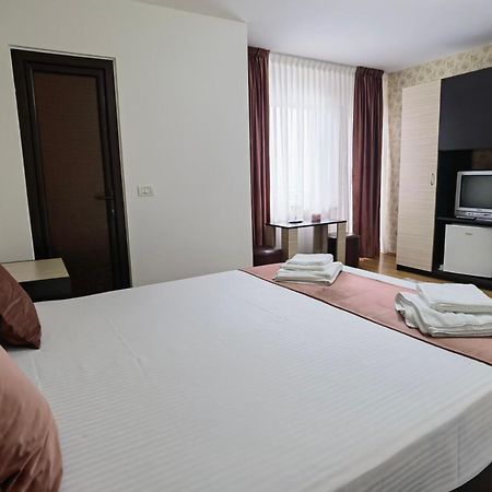 Pensiunea Royal Борша Экстерьер фото